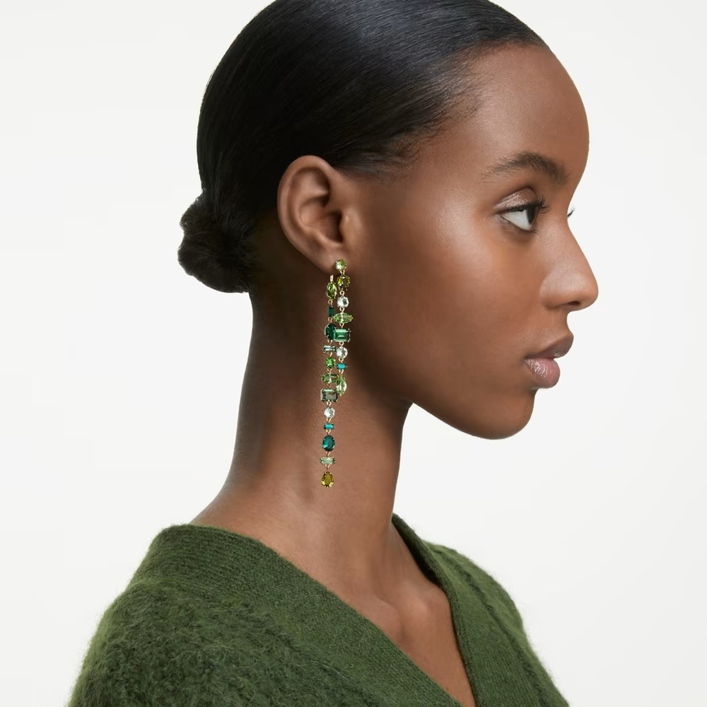Swarovski Vibrant Green Gema Crystal Earrings